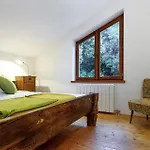 Gorgeous In With Private Swimming Pool, Be Inside Or Outside Holiday home