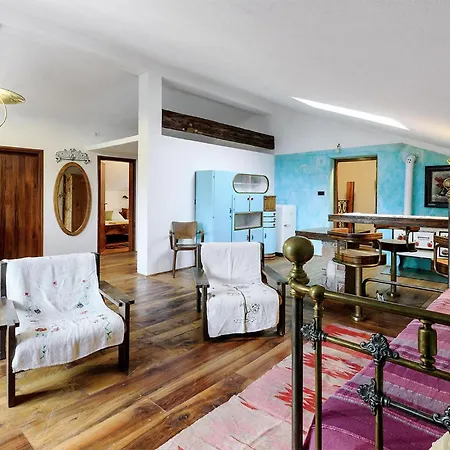 Holiday home Pet Friendly In With Wifi
