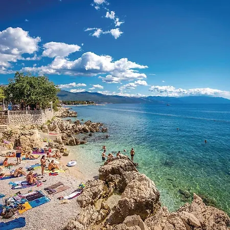 Pet Friendly In With Wifi Holiday home Bribir (Primorje-Gorski Kotar)